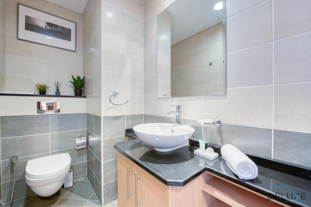 Exquisite 3br At Ocean Heights Marina By Deluxe Homes Dubai